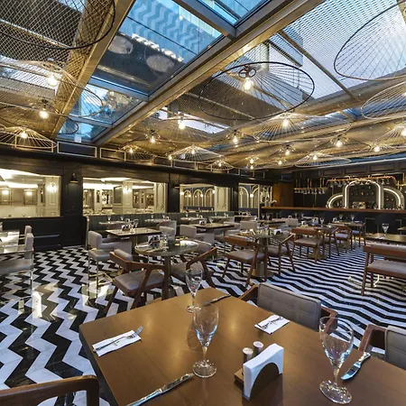 Altinel & Convention Center Hotel