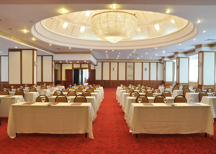 Altinel & Convention Center Отель