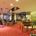 Altinel & Convention Center 5*