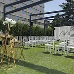 Altinel & Convention Center Hotel