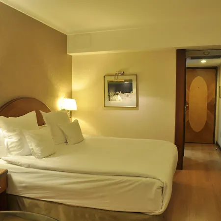 Altinel & Convention Center Hotel